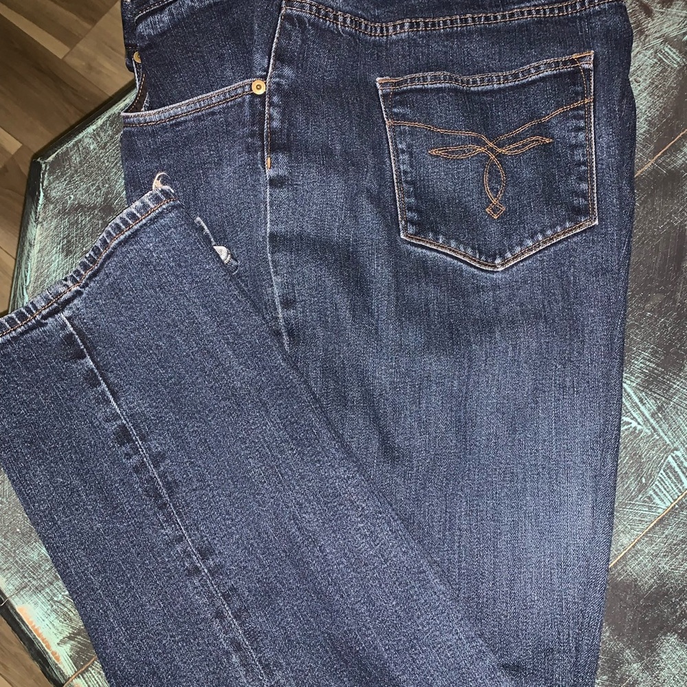 Two pairs of Ralph Lauren 18 w jeans. - Picture 3 of 4